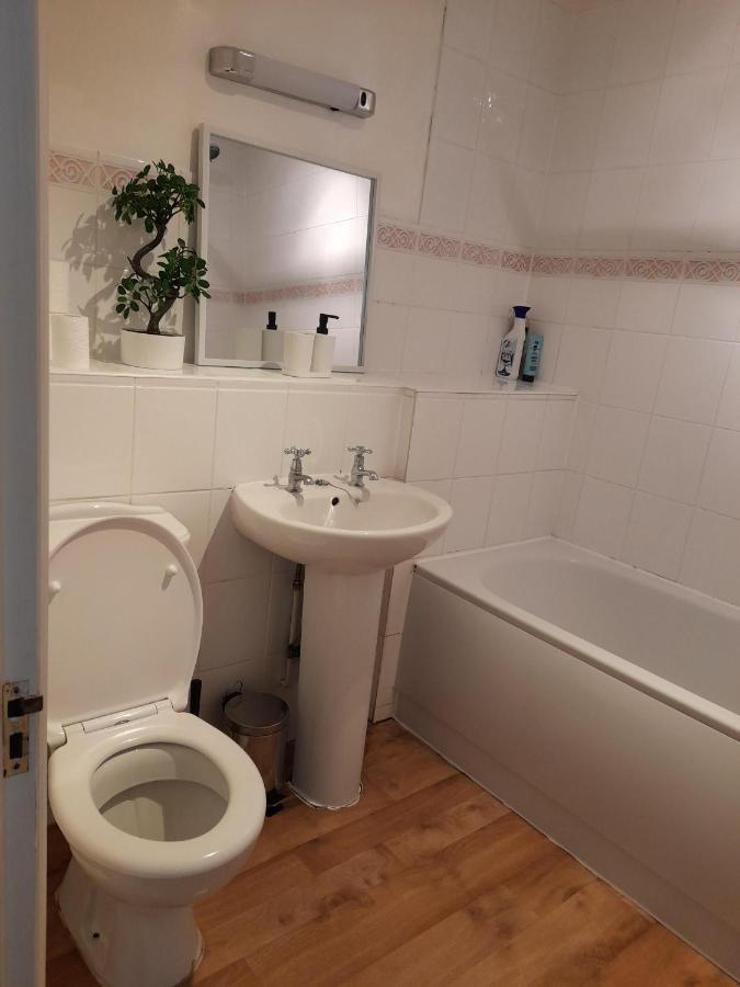 Gracenote Properties Hemel Hempstead - Serviced Apartment With Free Parking Екстериор снимка